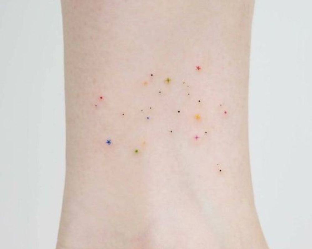 stars and dots in color