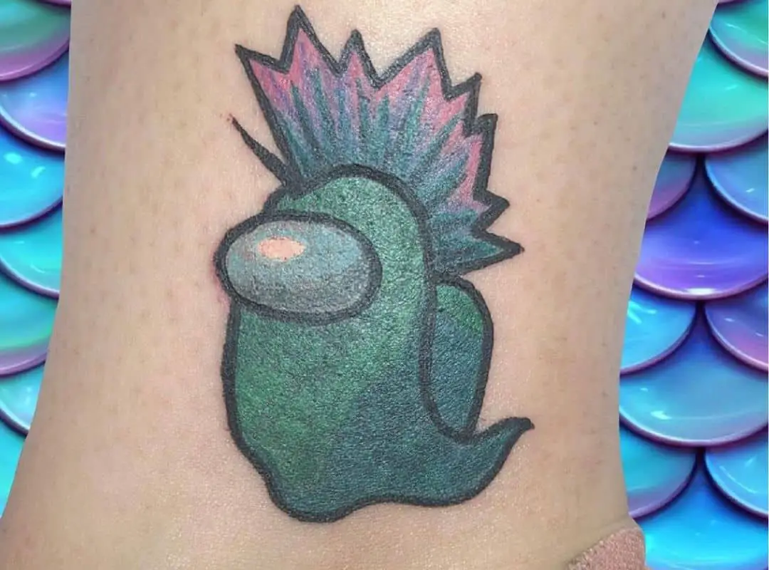 Blue crewmate with a fin on the head tattoo