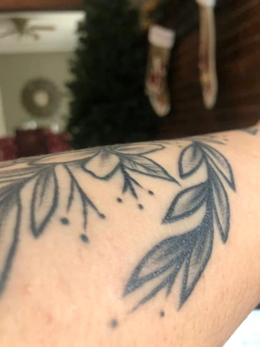 How Long Do Tattoos Stay Shiny?