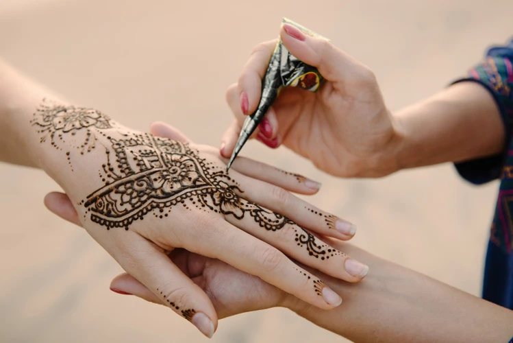 What Are Henna Tattoos?